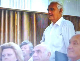 Выступают жители Кудепсты. Сочи, 25 июля 2012 г. Фото предоставлено участниками акции 