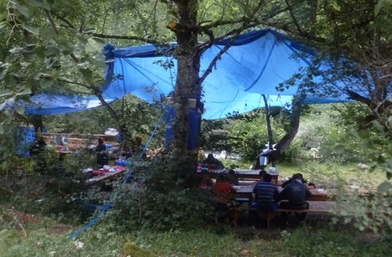 В ущелье Чимаз, силами Комитета по  молодежной политике , разбили спортивный   палаточный лагерь.