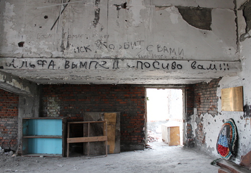 Северная Осетия, Беслан, 1 сентября 2012 г. В одном из помещений школы №1. Фото Эммы Марзоевой для "Кавказского узла"