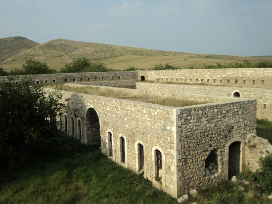 Вид на строения монастыря. Амарас