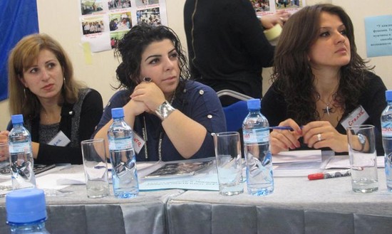 Участницы из Нагорного Карабаха: слева на право - Лиана, Марта и Стелла.