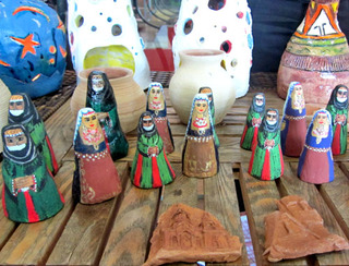 Работы  детей Реабилитационного Центра. Нагорный Карабах, Степанакерт, 1 декабря 2012 г. Фото Алвард Григорян для "Кавказского узла"