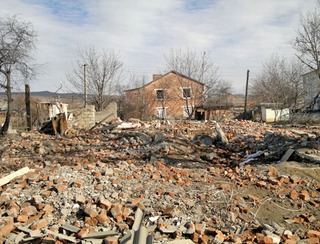 Снесенная часть дома. Ингушетия, Сунженский район, январь 2013 г. Фото предоставлено адвокатом Исой Коздоевым