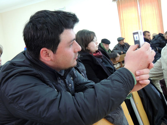 Иван Мовсисян, студент, член партии от Степанскерта.