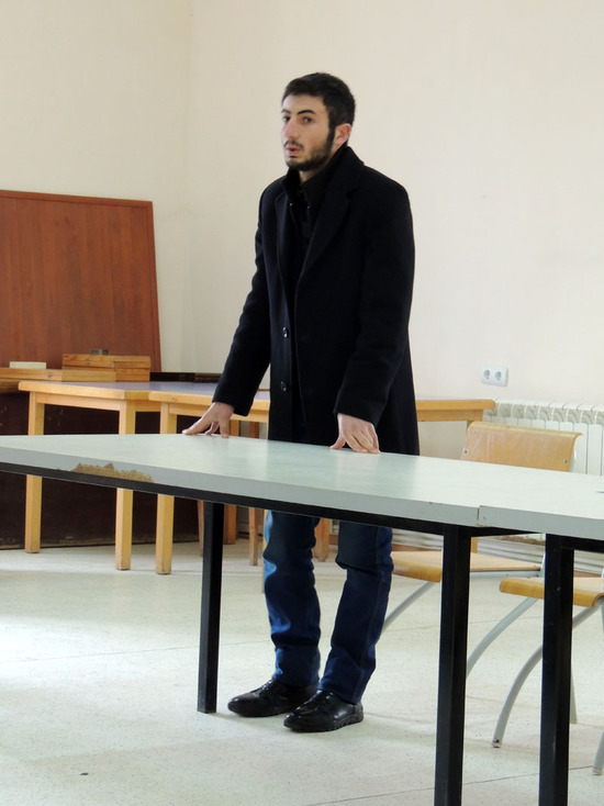 Владимир Долуханян, студент АрГУ, член партии.