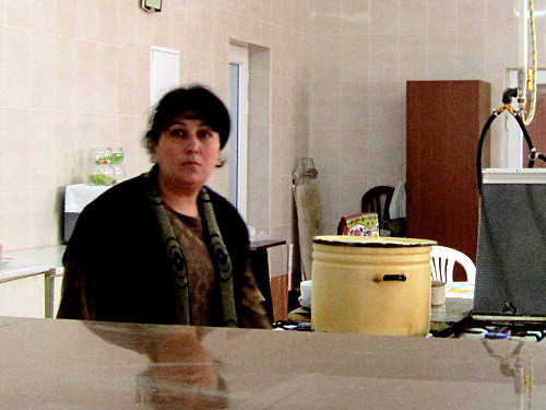 Окно кухни в доме-интернате. Степанакерт, Нагорный Карабах, 11 марта 2013 г. Фото Алвард Григорян для "Кавказского узла"