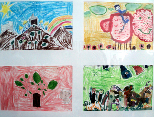 Рисунки детей сирийских черкесов-репатриантов на выставке в Национальном музее Кабардино-Балкарии. Нальчик, 12 июля 2013 г. Фото Луизы Оразаевой для "Кавказского узла"