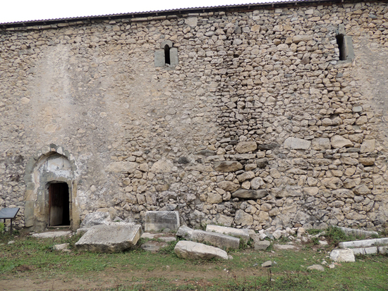 «Сурб Аствацацин» («Успенья Прсвятой Богородицы»). Вход. «Сурб Аствацацин» («Успенья Прсвятой Богородицы»). Вход.