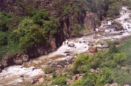 Река Аракс на границе Армении и Ирана. Источник: http://www.whitewater.ru
