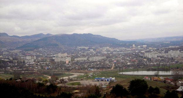 Панорама Кисловодска с горы Кольцо. Фото с сайта http://ru.wikipedia.org