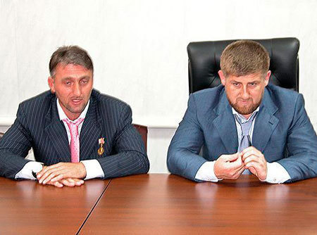 Адам Делимханов (слева) и Рамзан Кадыров (справа). Фото с сайта Rospres.com
