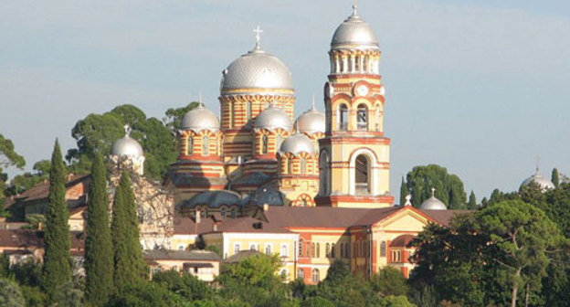 Новоафонский монастырь, Абхазия. Фото с сайта http://ru.wikipedia.org