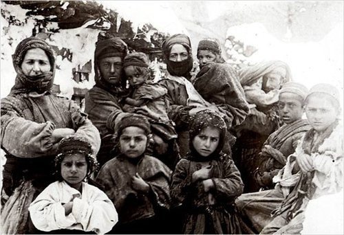 Армяне в Османской империи 1915 года. Архивное фото. Источник: http://forum.vardanak.org