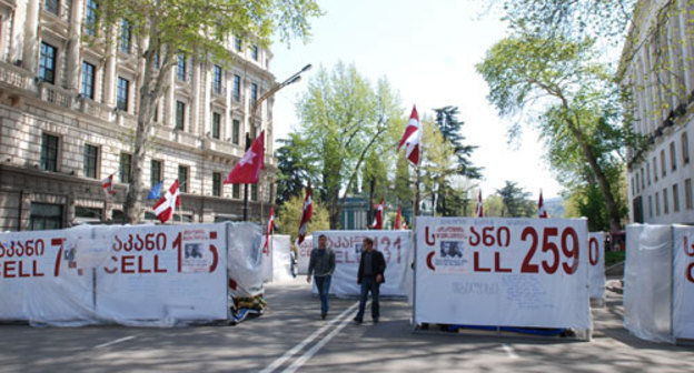 Грузия, Тбилиси, проспект Руставели, 29 апреля 2009 года. Фото "Кавказского Узла"