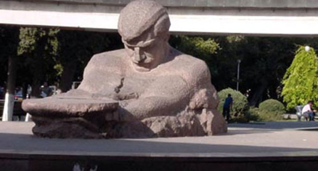 Мемориал 26 бакинских комиссаров. Фото с сайта http://safarov.com