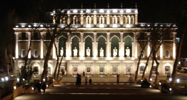 Музей литературы в Баку, Азербайджан.  Источник: http://fotki.yandex.ru/users/singl-l