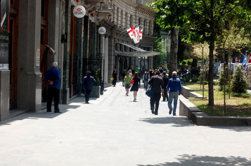 Грузия, Тбилиси, проспект Руставели, 28 мая 2009 года. Фото "Кавказского Узла"