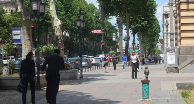 Грузия, Тбилиси, проспект Руставели, 27 мая 2009 года. Фото "Кавказского Узла"
