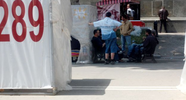 Тбилиси, оппозиция у парламента Грузии, май 2009 года. Фото "Кавказского Узла"