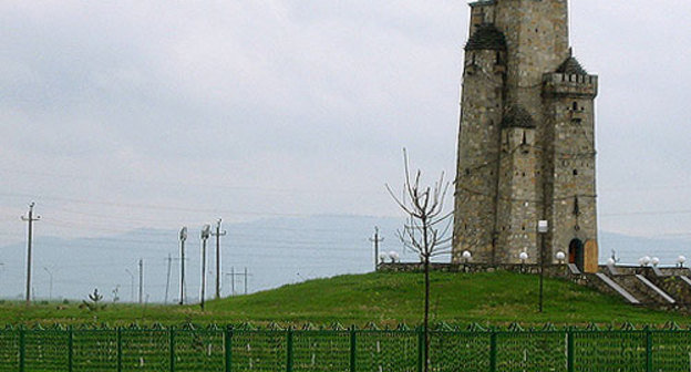 Ингушетия, г.Назрань. Фото с сайта www.flickr.com/photos/timmcatee