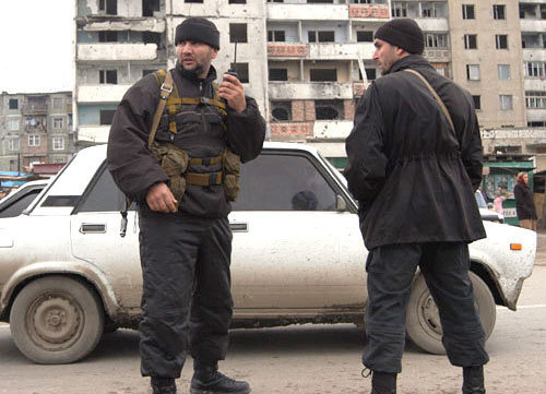 Чеченские милиционеры. Фото с сайта www.chechnyafree.ru
