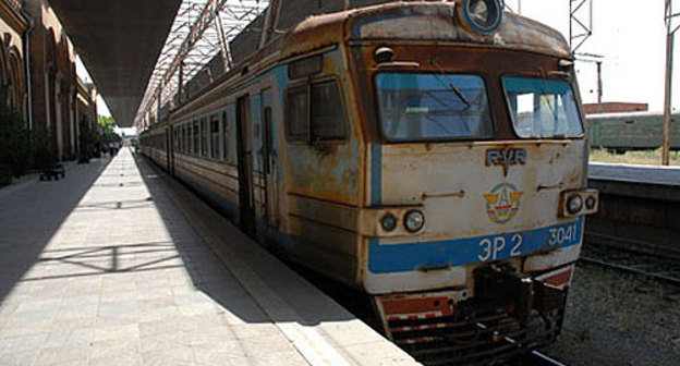 Железнодорожный вокзал, Ереван. Фото с сайта www.flickr.com/photos/24674184@N00, автор Онник Крикорян