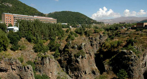 Армения, лечебно-профилактический курорт Джермук. Фото с сайта www.abp.am
