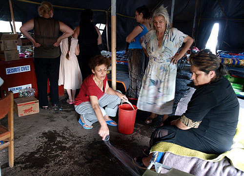 Грузия, лагерь беженцев недалеко от международного аэропорта Тбилиси на территории недостроенного молокозавода. Фото с сайта ttp://blogs.pravda.com.ua