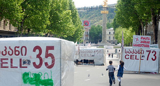 Тбилиси, проспект Руставели, май 2009 года. Фото "Кавказского Узла"