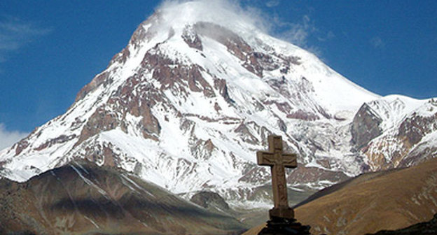 Северная Осетия, г.Казбек. Фото с сайта www.alpfederation.ru