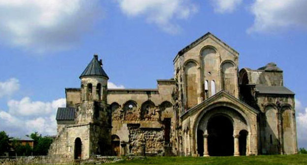 Храм Баграта в Кутаиси. Фото с сайта http://ru.wikipedia.org