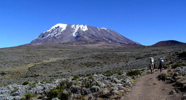 Гора Килиманджаро. Фото с сайта http://ru.wikipedia.org