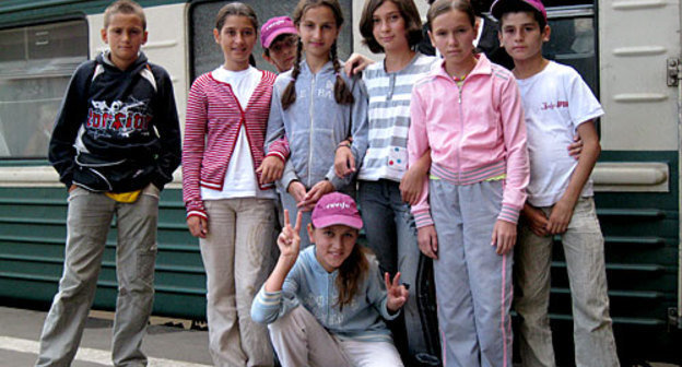 Дети-беженцы из Ингушетии, 1 сентября 2009 года. Фото "Кавказского Узла"