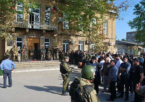 Дербент в плотном кольце правоохранительных органов. Фото пресс-службы администрации Сулейман-Стальского района Дагестана