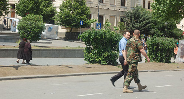 Тбилиси, акции протеста оппозиции у парламента Грузии, май 2009 года. Фото "Кавказского Узла"