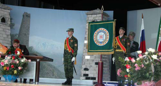 Инаугурация Рамзана Кадырова. Чечня, Гудермес, 2007 год. Фото с сайта www.chechnyafree.ru