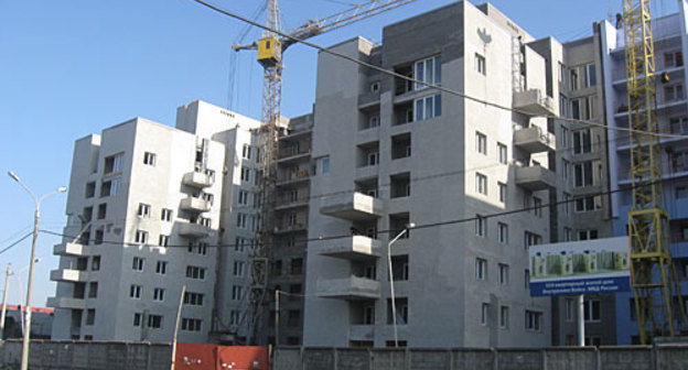 Владикавказ, новый 320-ти квартирный дом внутренних войск МВД России. Фото "Кавказского Узла"