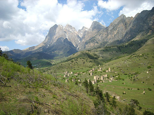 Ингушетия, Цей-Лоамский хребет. Фото с сайта http://ru.wikipedia.org