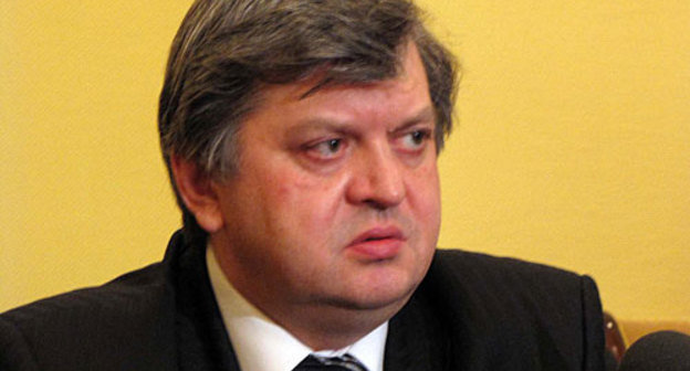 Руководитель Росстата РФ Александр Суринов на региональном совещании руководителей территориальных органов государственной статистики. Ростов-на-Дону, 15 декабря 2009 года. Фото "Кавказского Узла"