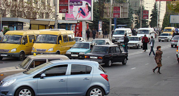 Владикавказ, интенсивное автомобильное движение на ул. Кирова. Фото "Кавказского Узла"