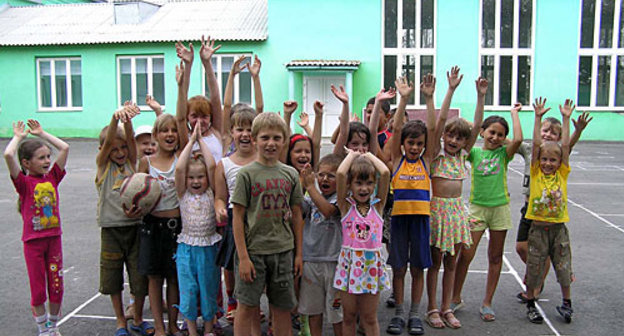 Детский лагерь в Ажиновской школе Багаевского района Ростовской области. Фото "Кавказского Узла"