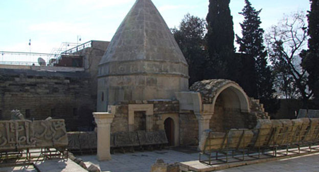 Азербайджан, Баку, Дворец Ширваншахов. Фото с сайта http://ru.wikipedia.org