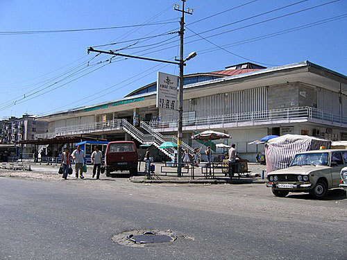 Абхазия, Сухум. Центральный рынок. Фото с сайта www.panoramio.com/photo/407955