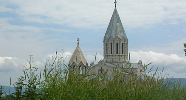 Нагорный Карабах. Собор Св. Христа Спасителя в городе Шуши. Июнь 2009 года. Фото "Кавказского Узла"