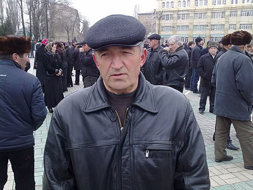 Отец задержанного Абдулмеджида Манапова. Фото "Кавказского Узла"