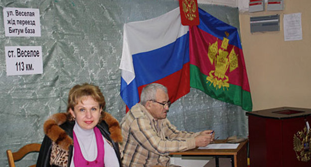 Избирательный участок №43-12, с. Веселое. 14 марта 2010 года. Фото "Кавказского Узла"