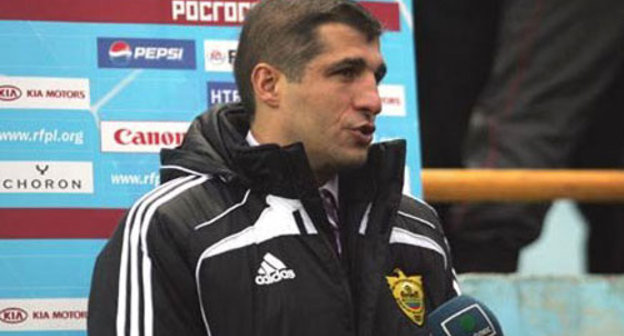 Главный тренер футбольного клуба "Анжи" Омари Тетрадзе. Махачкала 13 марта 2010 г. Фото с сайта http://nv-daily.livejournal.com/