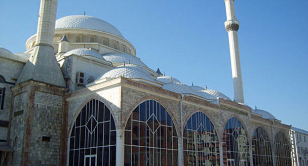 Дагестан, Махачкала, центральная мечеть. Фото "Кавказского Узла"