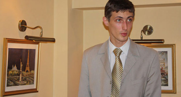 Директор "Службы по защите прав и интересов граждан" Михаил Винюков. Сочи,  26 марта 2010 года. Фото "Кавказского Узла"