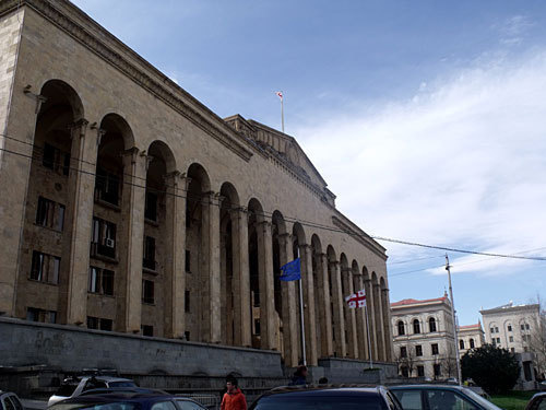 Тбилиси, парламент Грузии, март 2010 года. Фото "Кавказского Узла"
